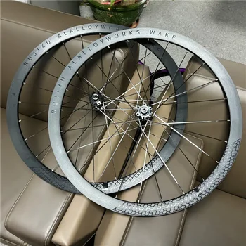 700C Высота рамы 30/40/50 мм Совершенно новый пакет дорожных колес V/C дисковый тормоз Тормоз круга Колесная пара велосипеда с прямым вытягиванием