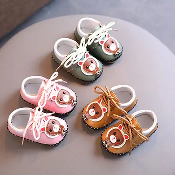 Детская обувь Новая сшитая сумка с маленьким медведем Обувь для мальчиков Симпатичная кожаная обувь для девочек Милая и удобная