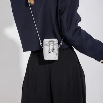 Женские сумки через плечо Модная мини-маленькая сумка через плечо 2023 Новая летняя осенняя модная нишевая сумка с цепочкой Sense