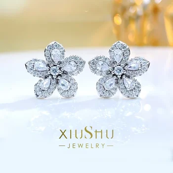 Модные, роскошные, маленькие и популярные цветы Серьги-гвоздики из чистого серебра 925 пробы, инкрустированные бриллиантами с высоким содержанием углерода для сладкой свадьбы